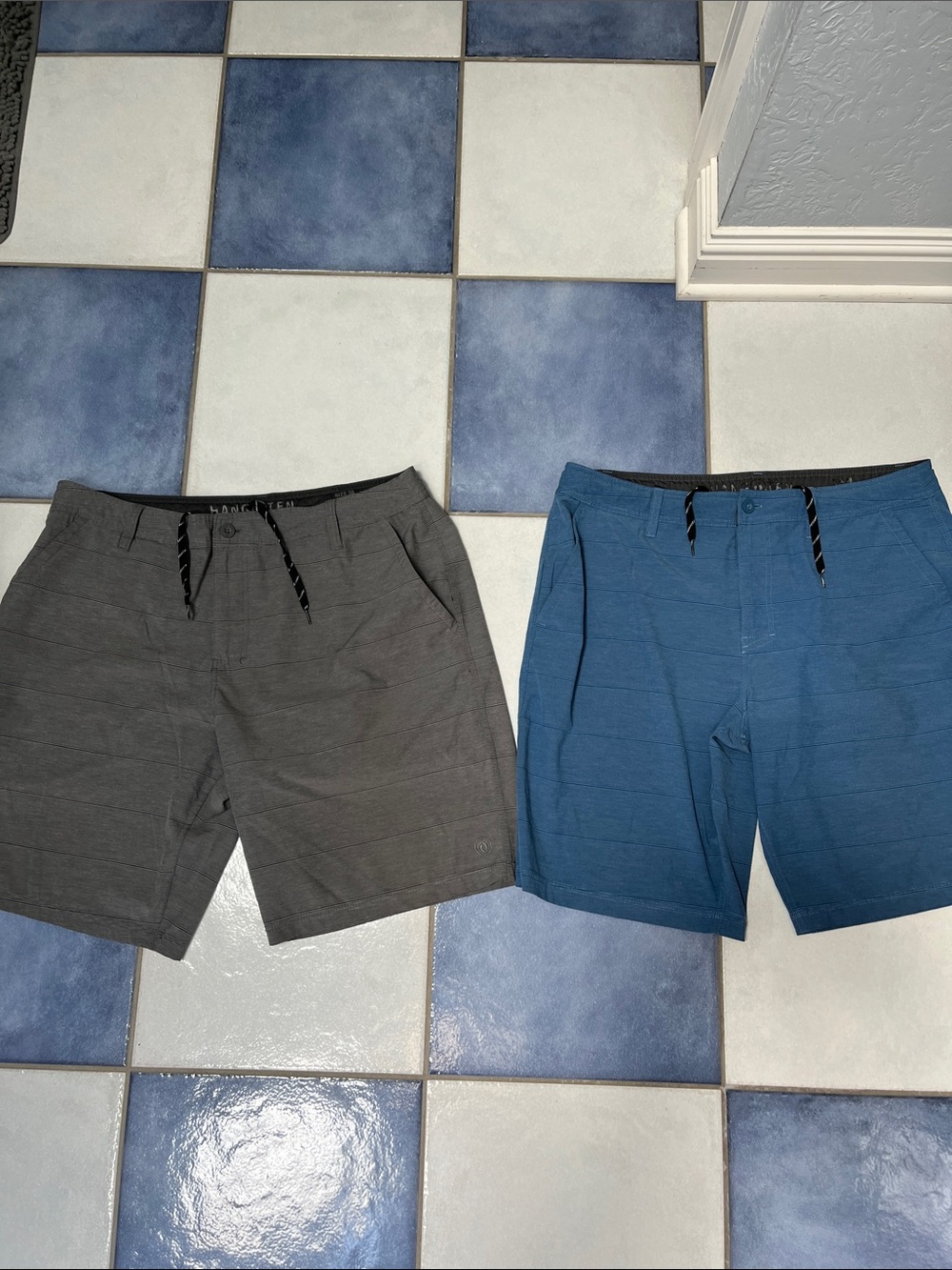 Hang Ten Men's Drawstring Athletic Shorts in Gray and Blue